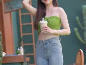 爆料网吃瓜入口把酸奶倒b上舔_把酸奶倒b上舔V